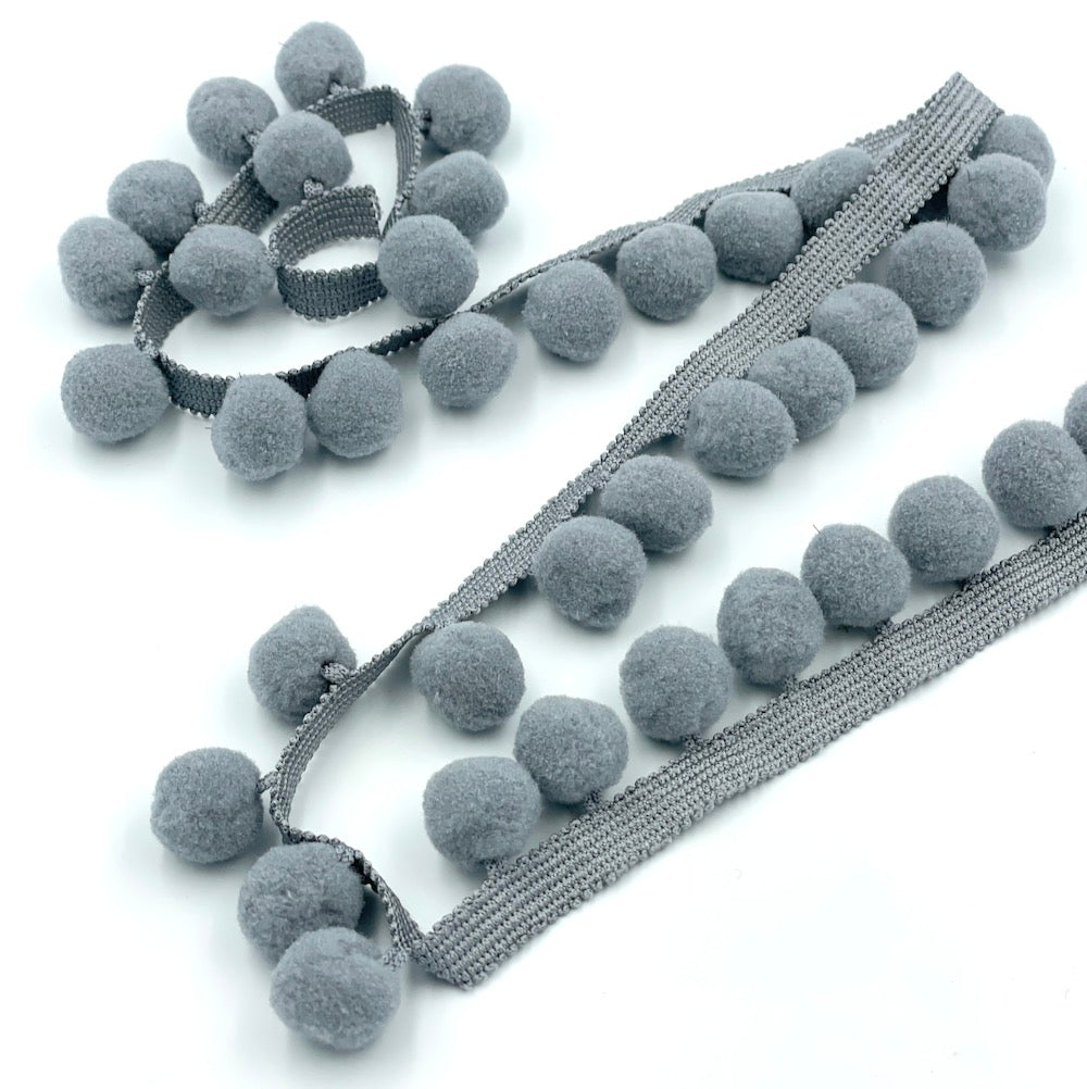 Jumbo Pom Pom Trim